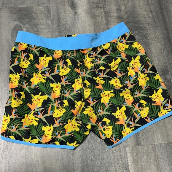 Pokémon Picachu Birds of Paradise Swim Shorts LG - Picture 6 of 7